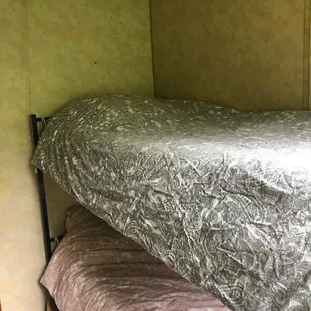Holiday home That 70s Caravan! Your Vacation In The Wild Rockanje